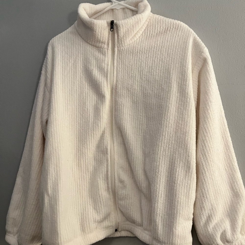 Cream color light zipper sweater jacket